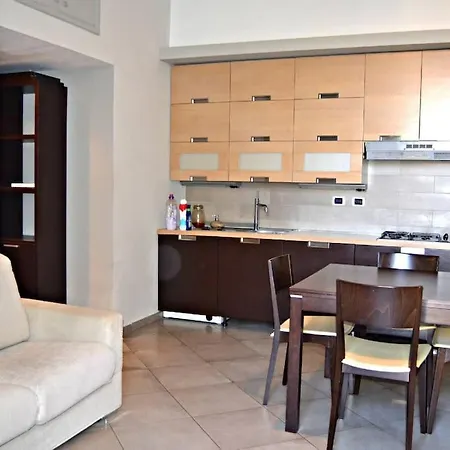 Confortable Flat Near Pz Firenze Apartment